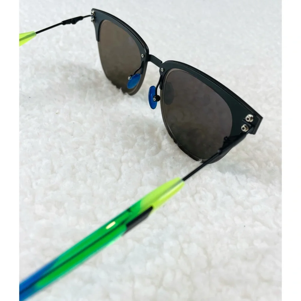 WESTWARD LEANING • Mirrorcake 01 Sunglasses - Picture 7 of 16